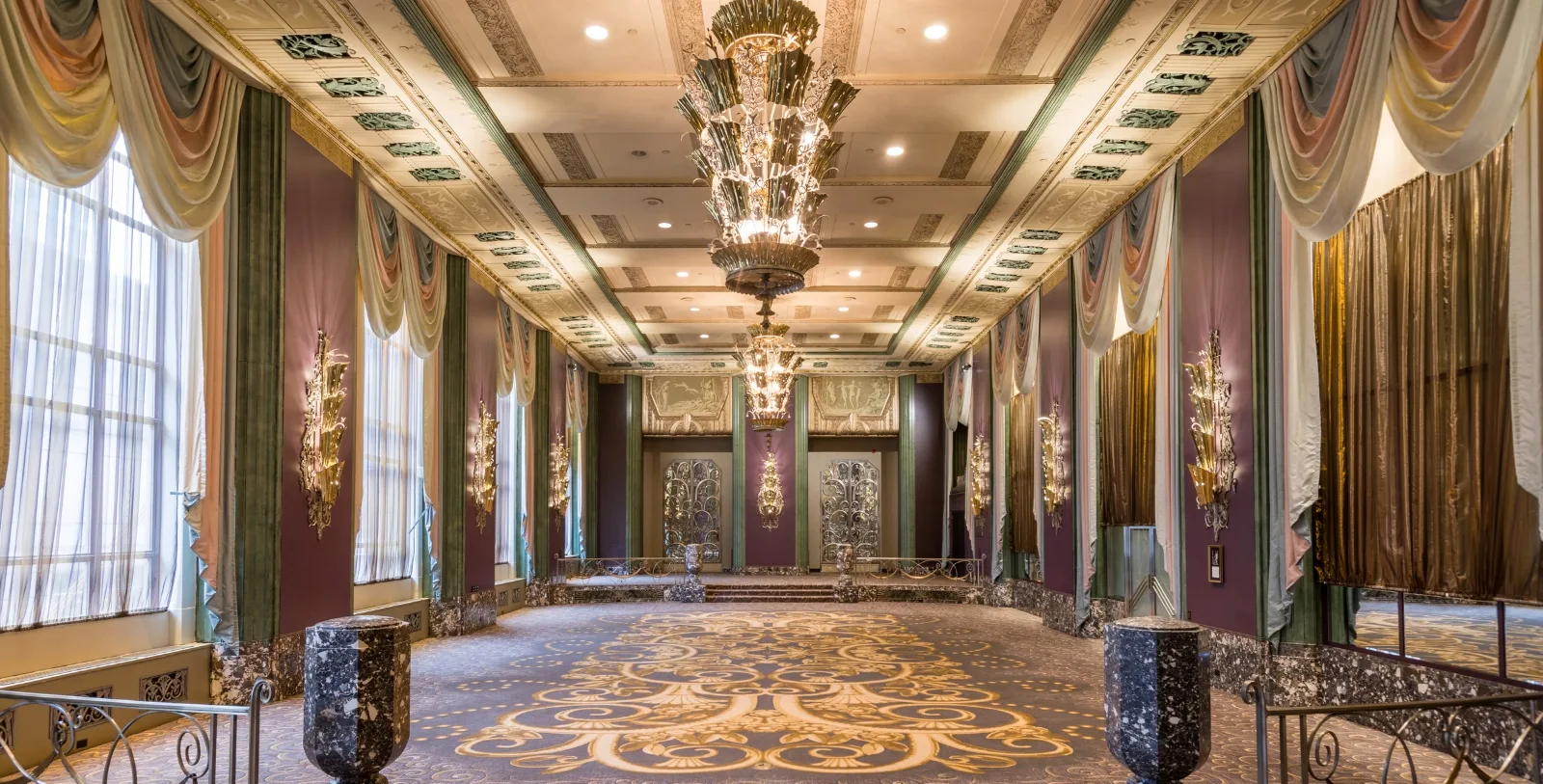 Hilton Cincinnati Netherland Plaza