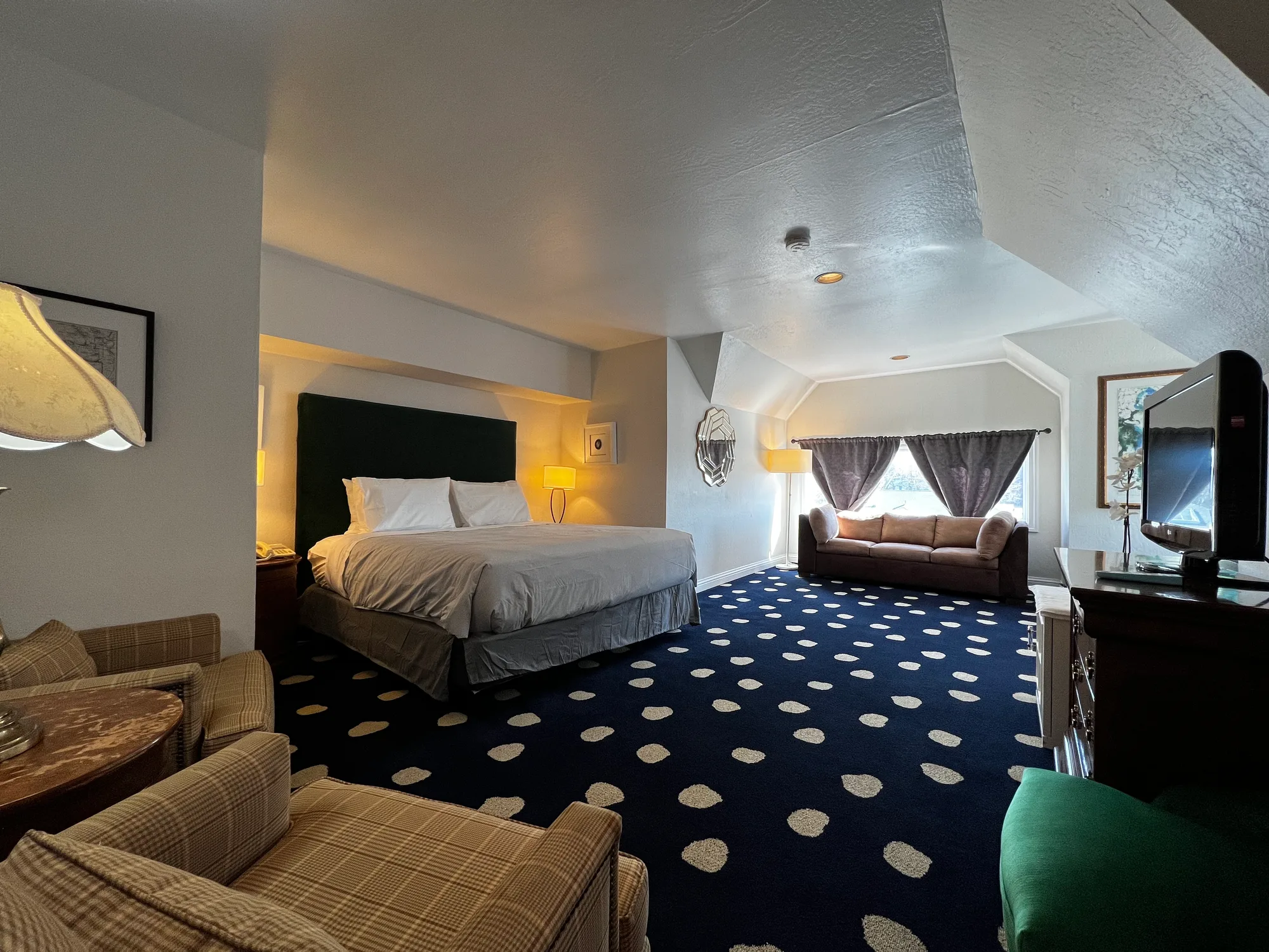 The Sterling Hotel