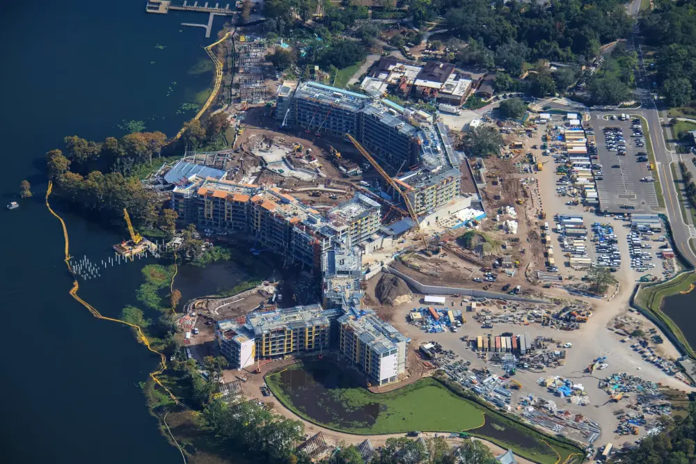 Disney Lakeshore Lodge