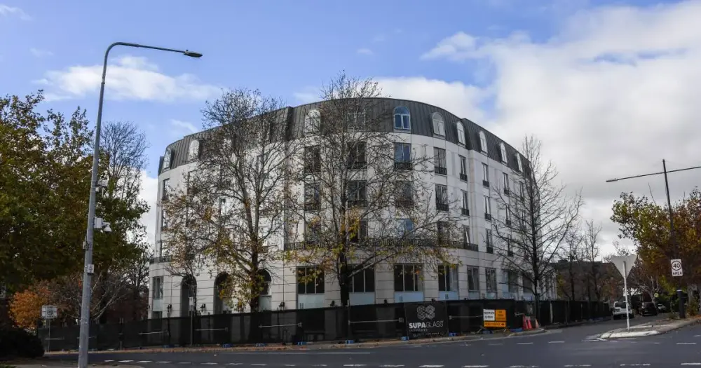 Manuka Hotel