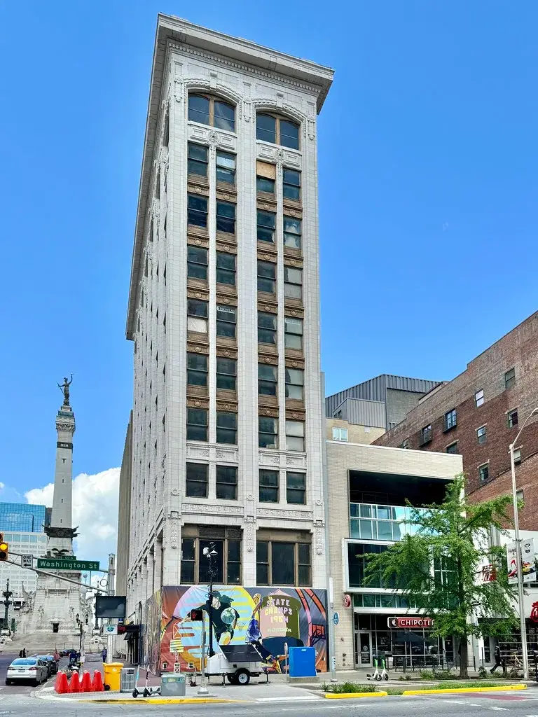 Motto by Hilton Indianapolis (King Cole Building)