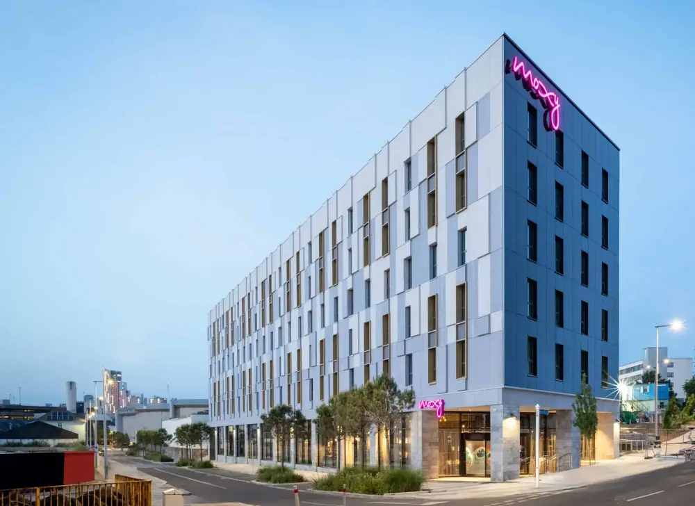 Moxy Plymouth