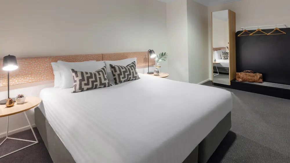 Oaks Perth Hotel