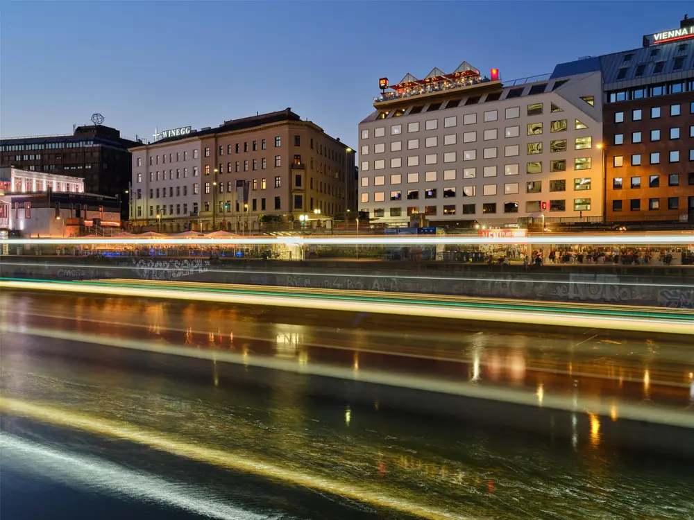 Radisson RED Vienna