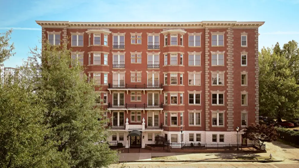 Shenandoah Mansions, an Ash Hotel