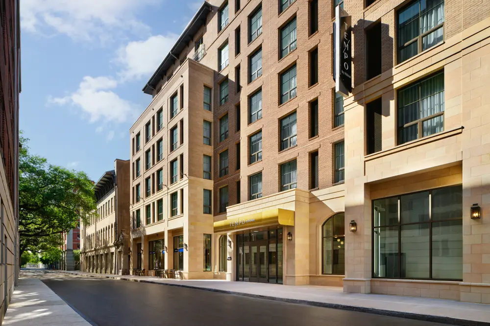 Tempo by Hilton Savannah Historic District