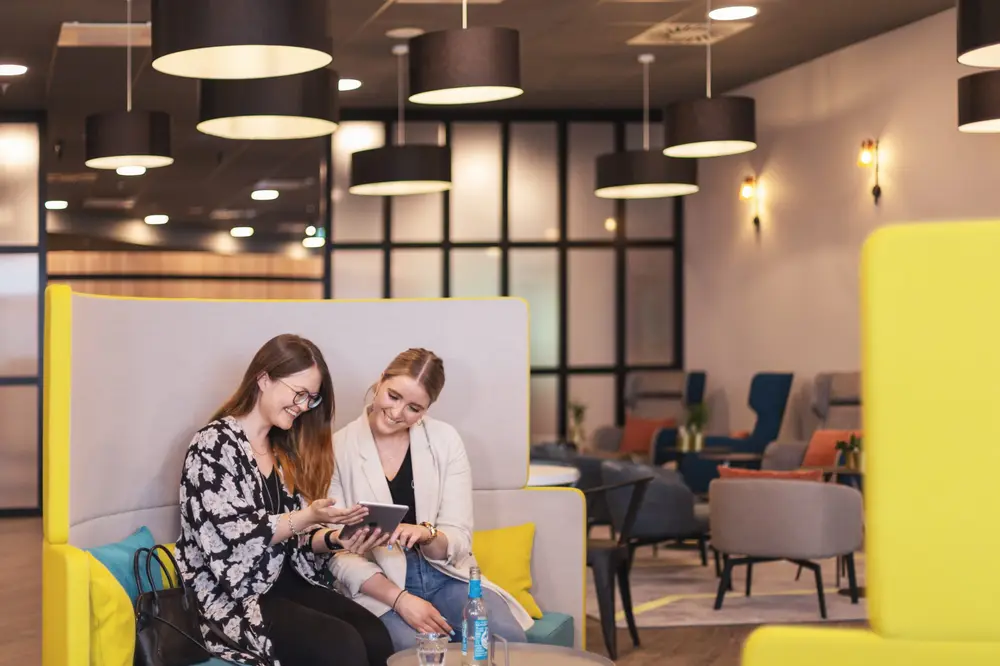 Holiday Inn – the niu, Tab Düsseldorf