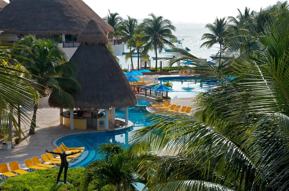 The Reef Coco Beachfront Resort & Spa, Tribute Portfolio